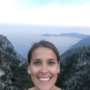 Meet your Posher, Elizabeth